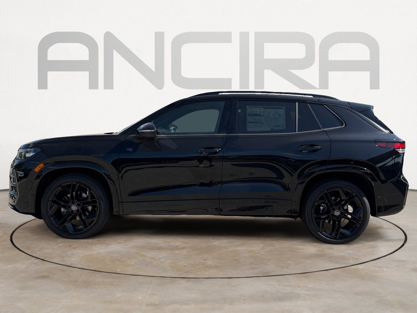 2025 Volkswagen Tiguan SE R-Line Black photo 5