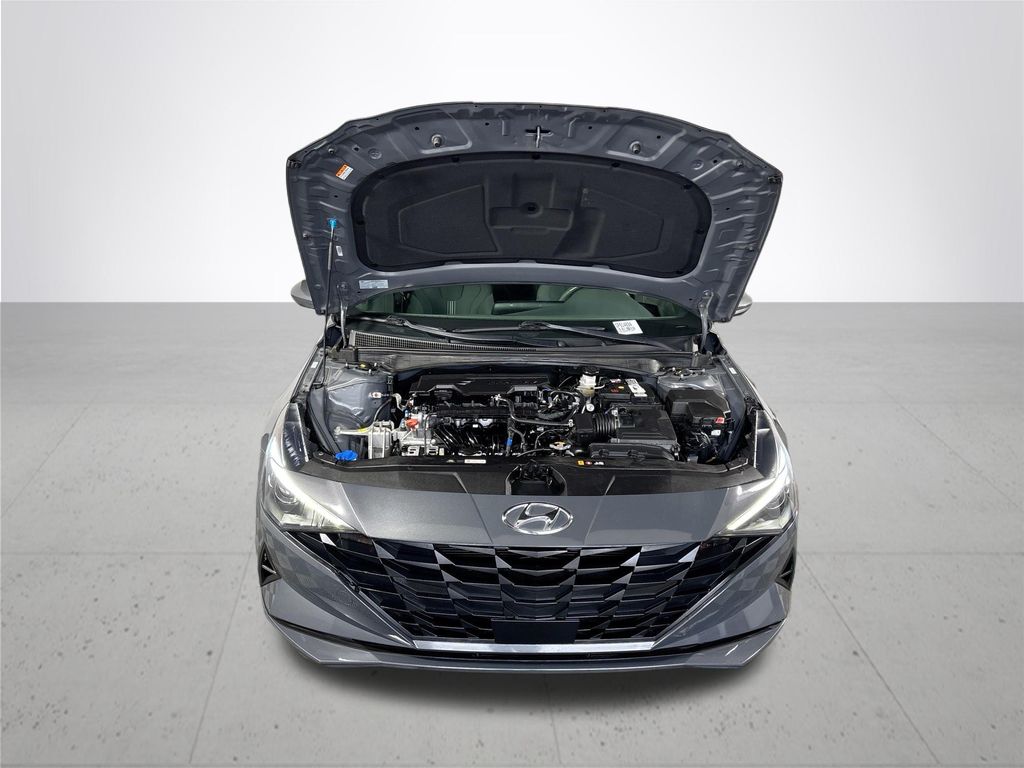 2023 Hyundai Elantra SEL photo 20