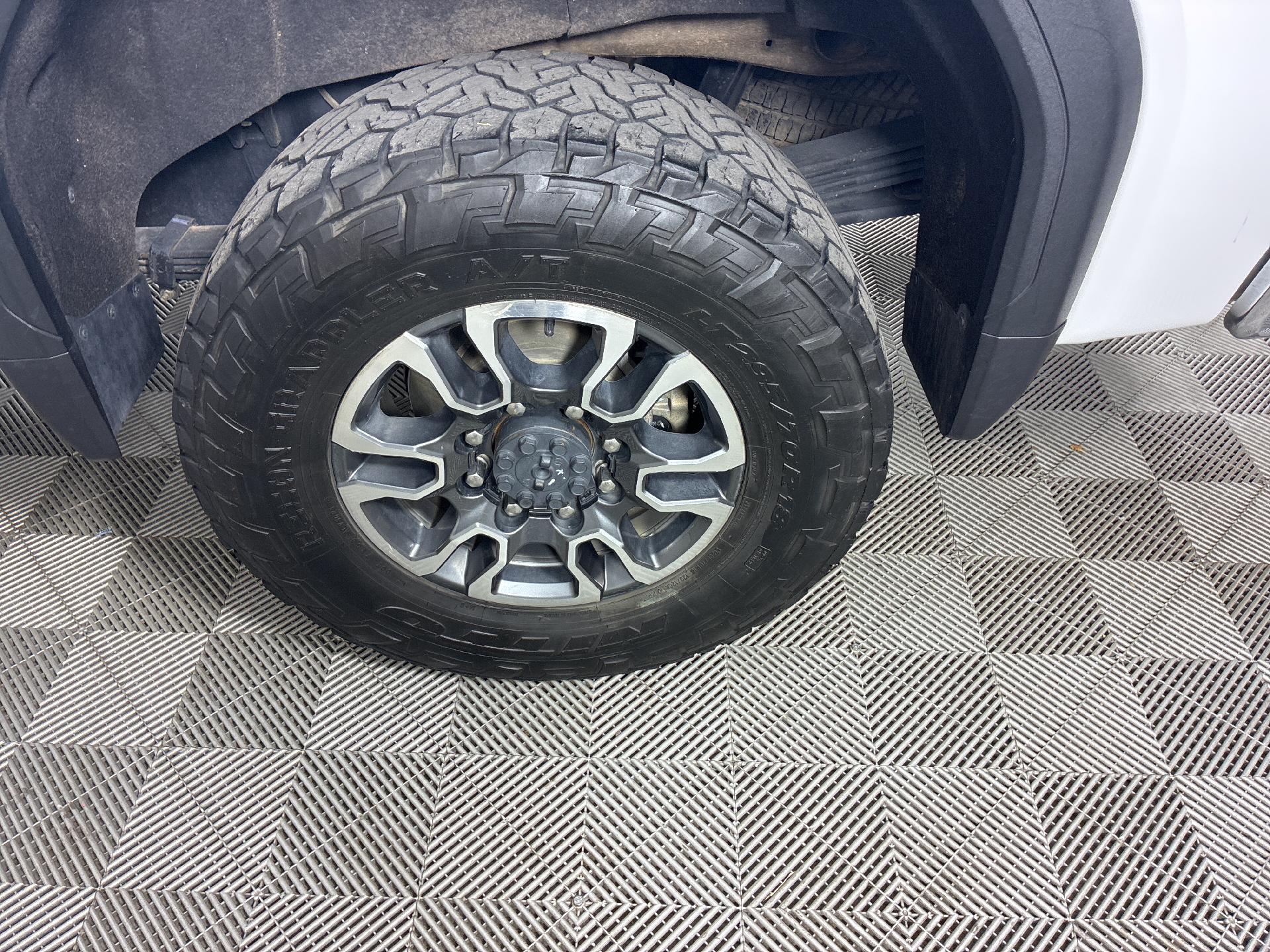 2021 Gmc Sierra SLT photo 12