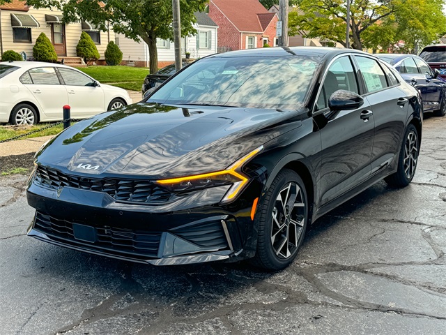 2025 Kia K5 EX photo 8