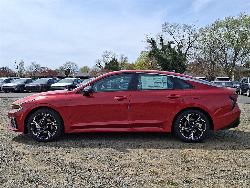 2025 Kia K5 GT-Line photo 4