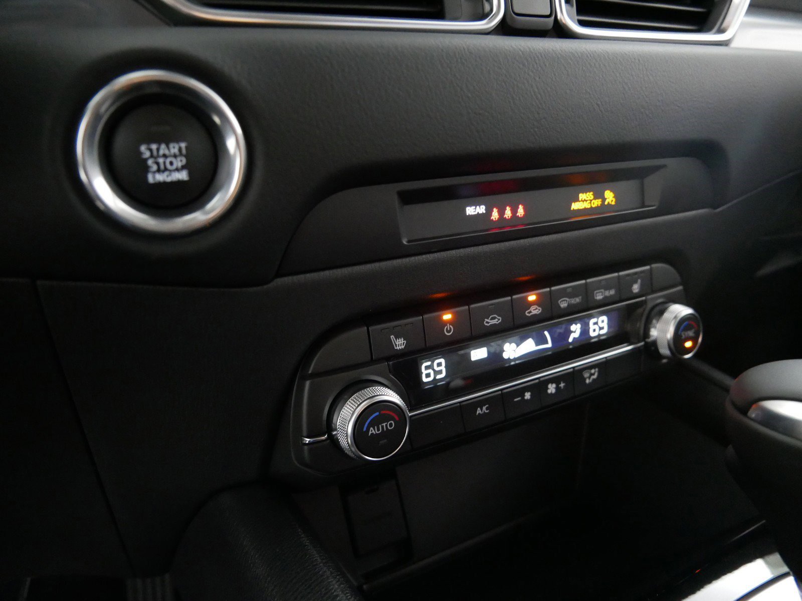 2025 Mazda CX-5 2.5 Select photo 4