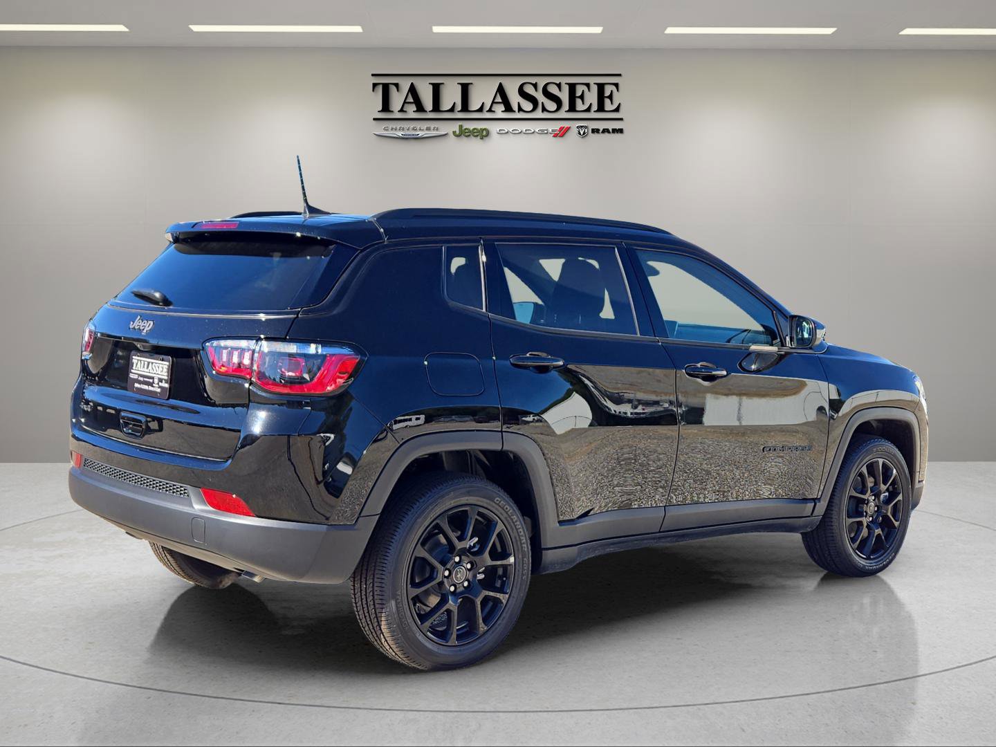 2026 Jeep Compass Latitude photo 4