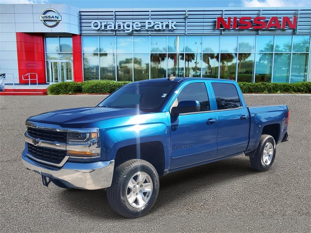 2018 Chevrolet Silverado 1500 LT photo 4