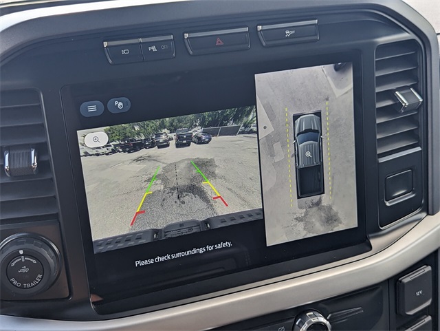 2023 Ford F-150 Lightning XLT photo 19