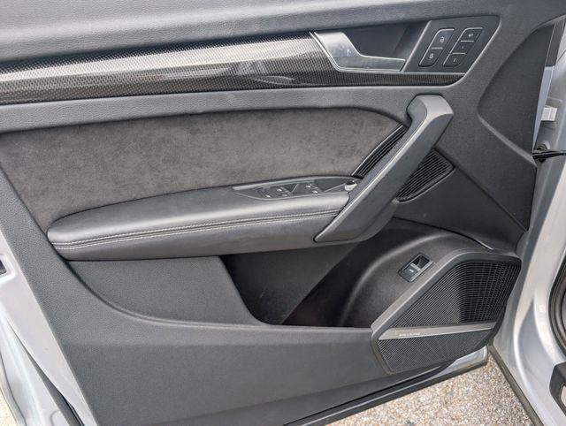 2018 Audi SQ5 Prestige photo 13