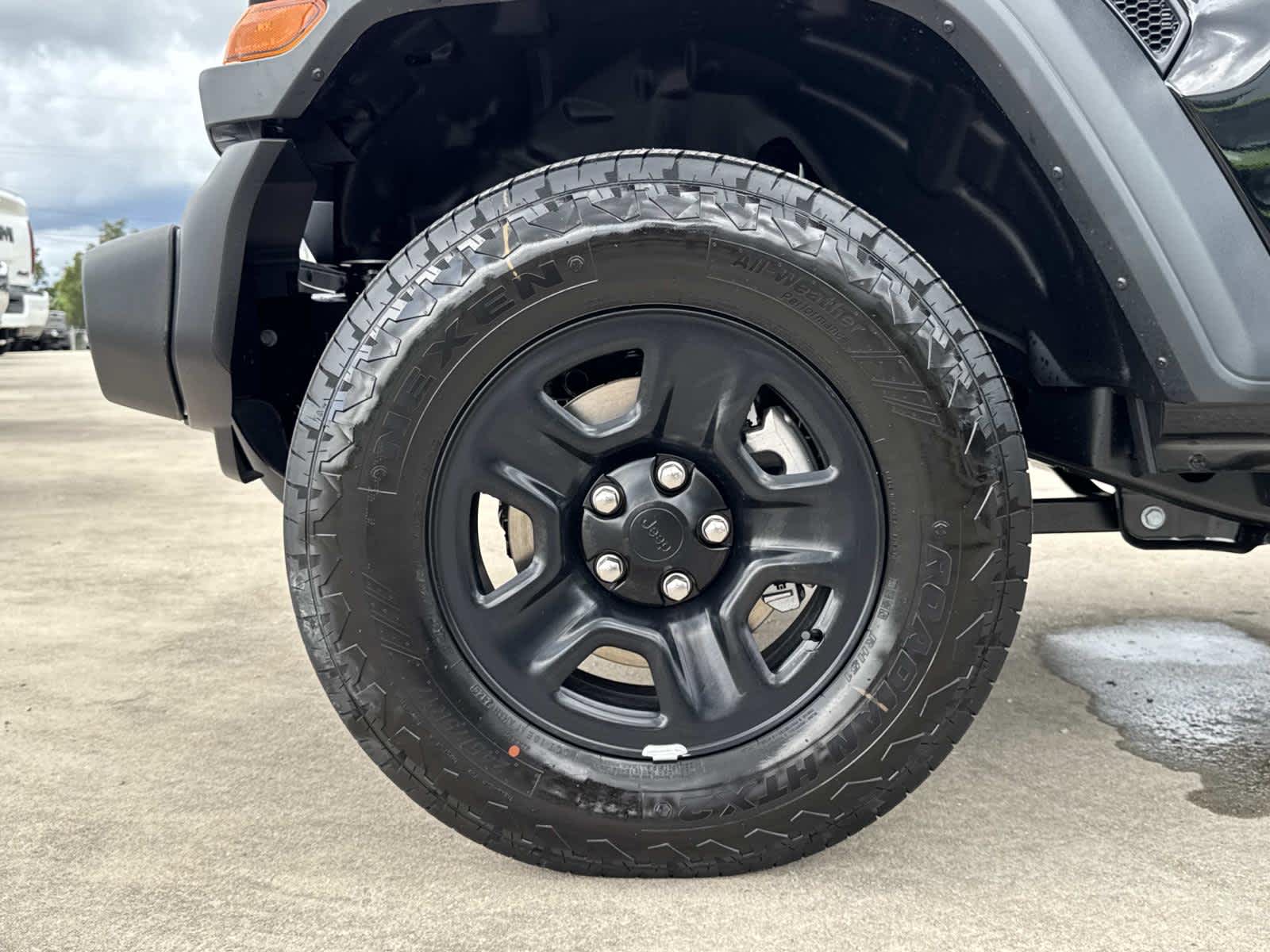 2025 Jeep Wrangler Sport photo 4