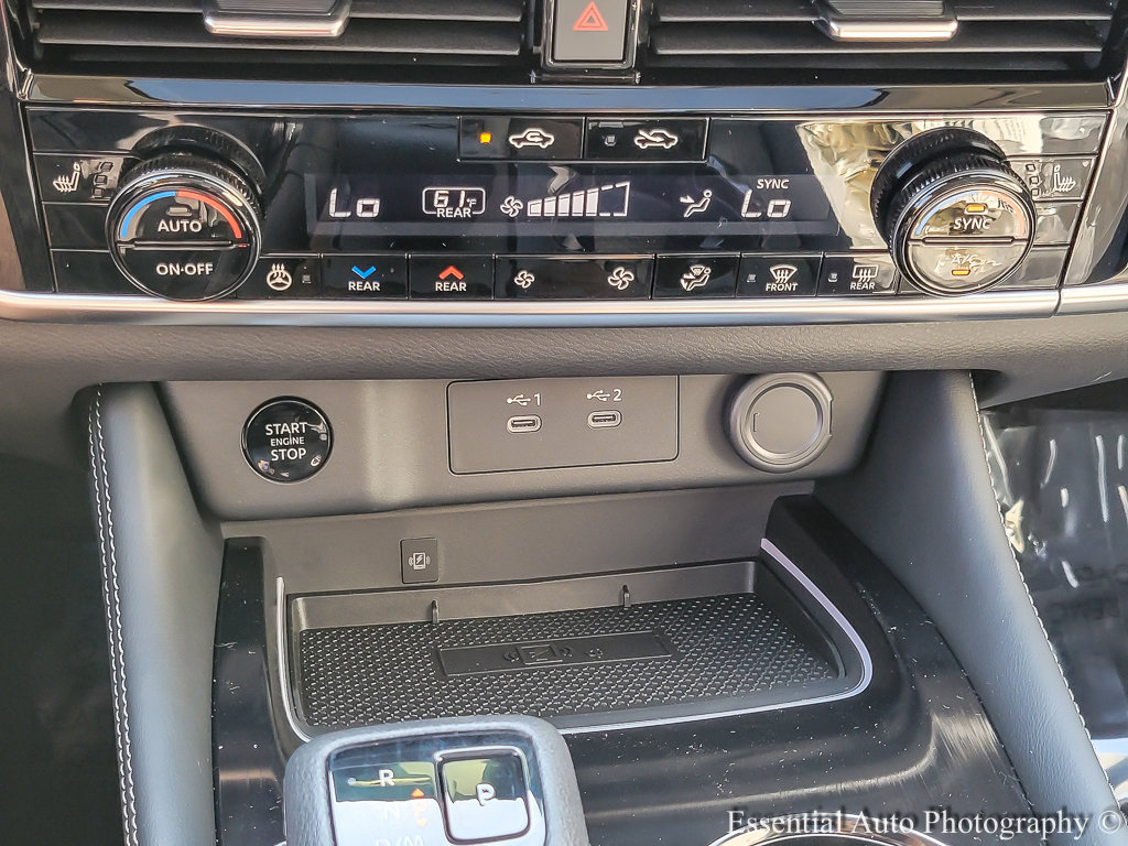 2025 Nissan Rogue Platinum photo 16