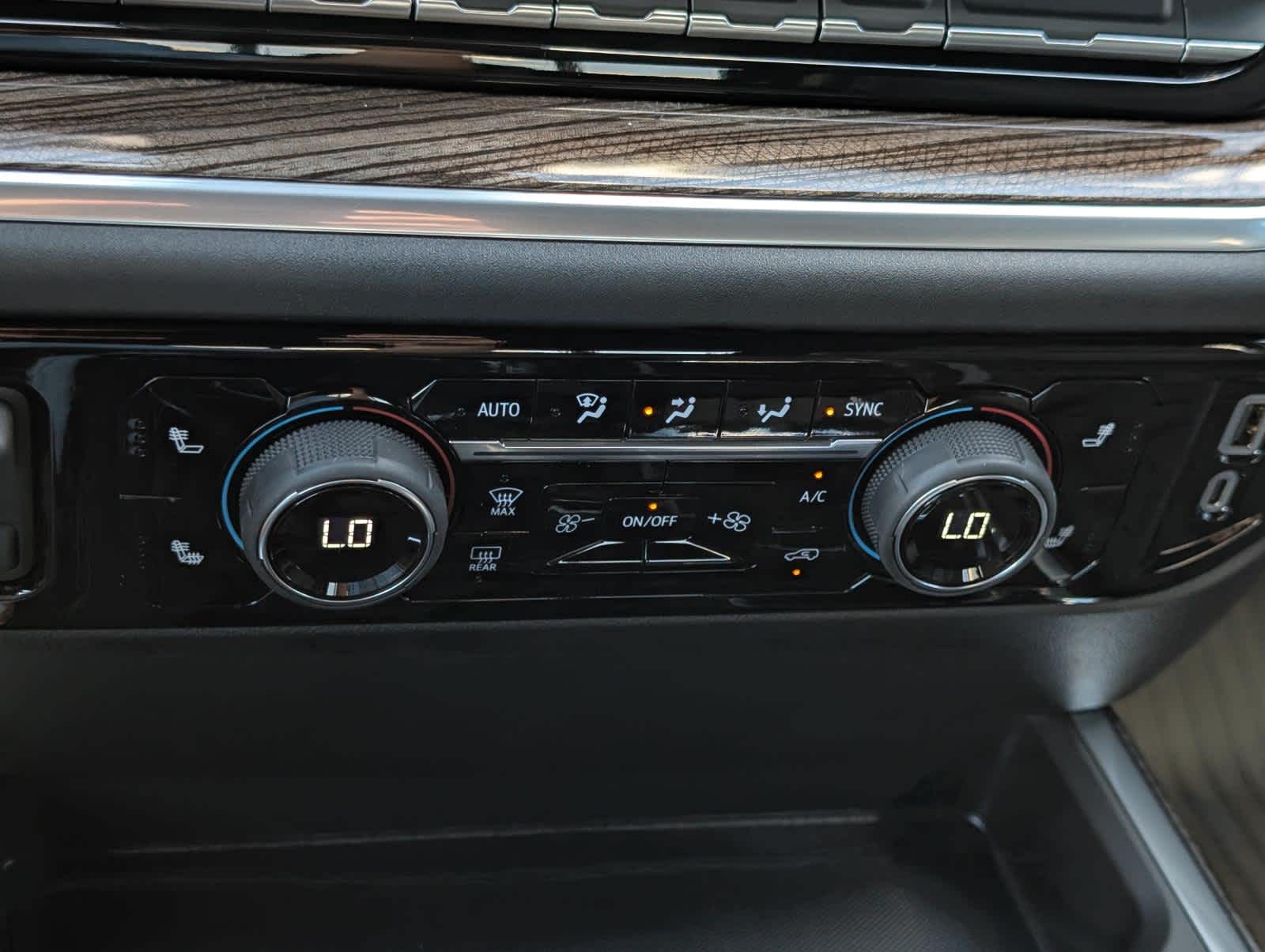 2026 Chevrolet Silverado 1500 LT photo 23