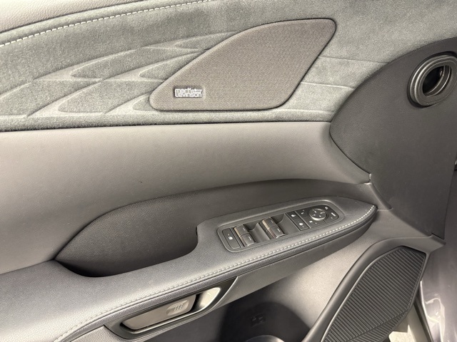 2024 Lexus RX 450h+ Luxury photo 8
