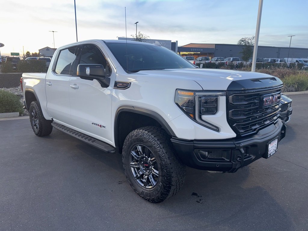 2024 GMC Sierra 1500 AT4X's photo