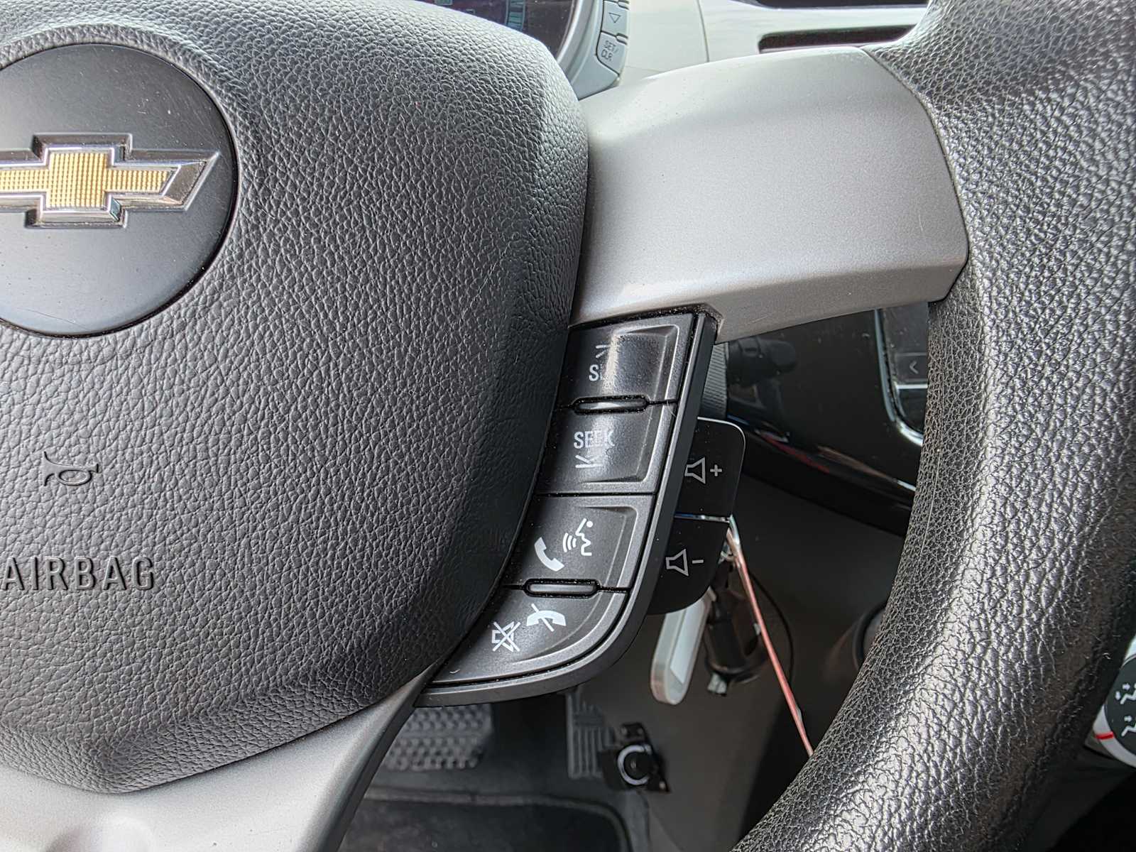 2013 Chevrolet Spark LT photo 16