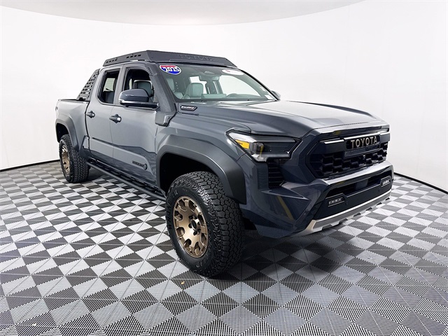 2025 Toyota Tacoma Trailhunter's photo