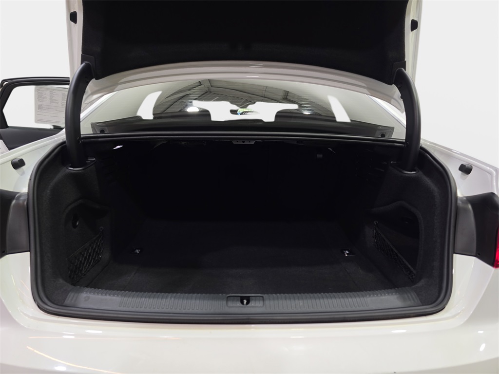 2018 Audi A4 2.0T Premium Plus Quattro photo 9
