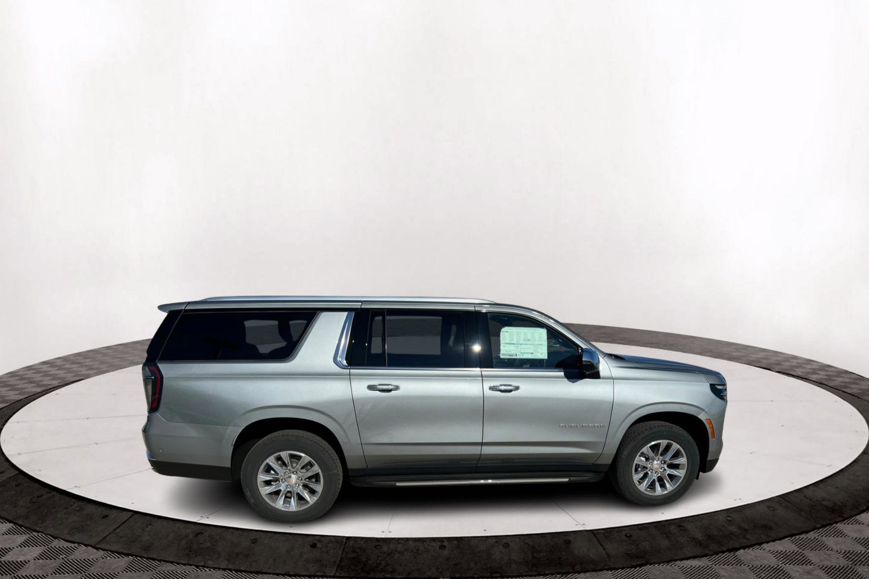 2026 Chevrolet Suburban Premier photo 4