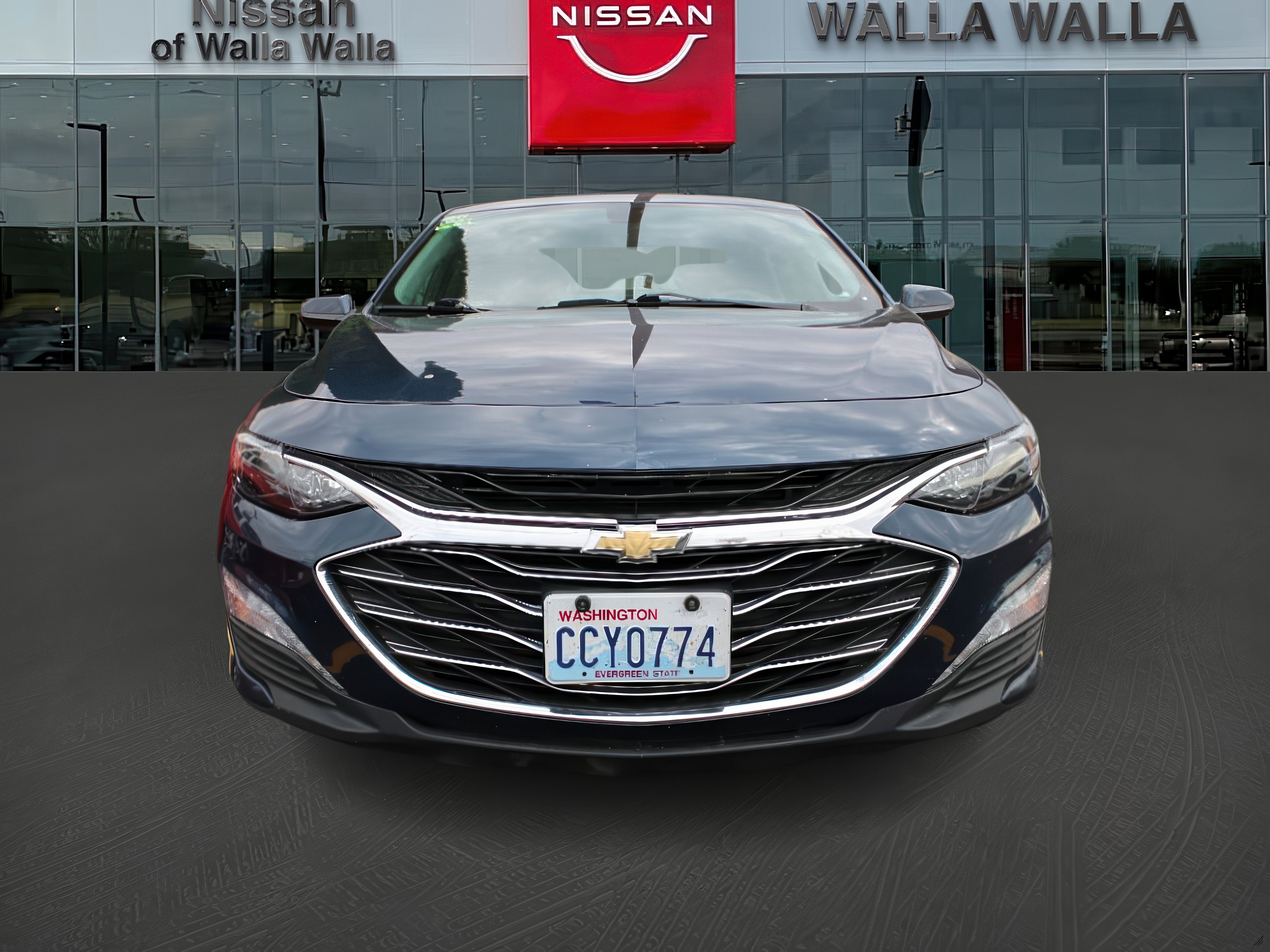 2022 Chevrolet Malibu 1LT photo 2