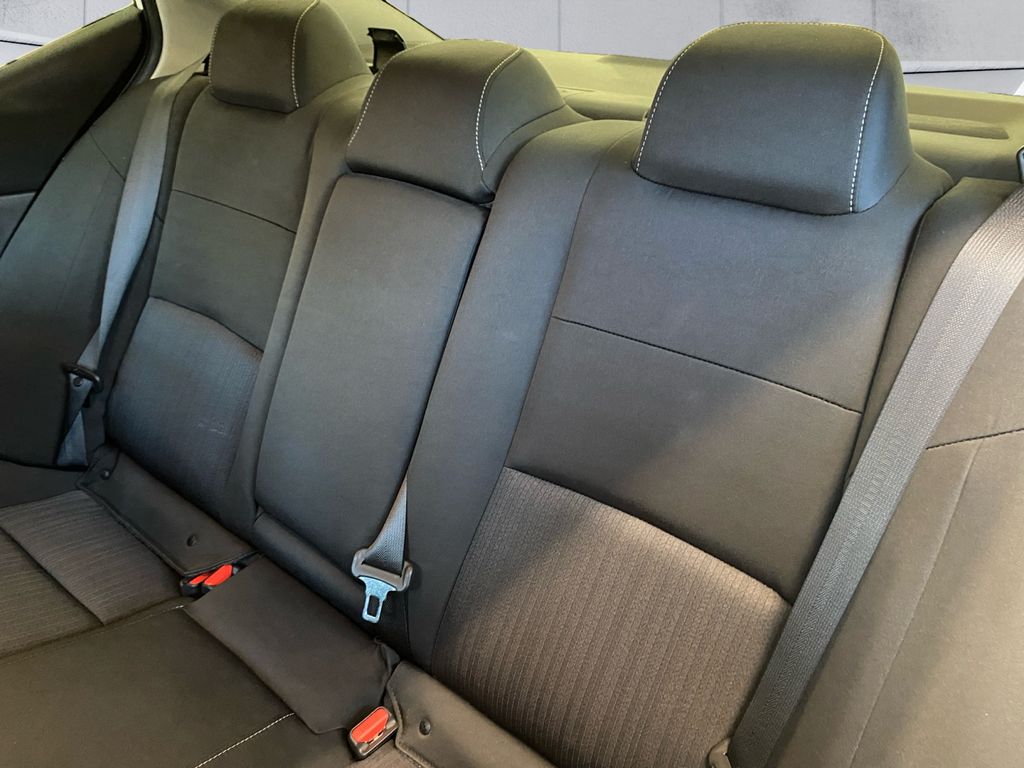 2022 Nissan Altima 2.5 SV photo 12