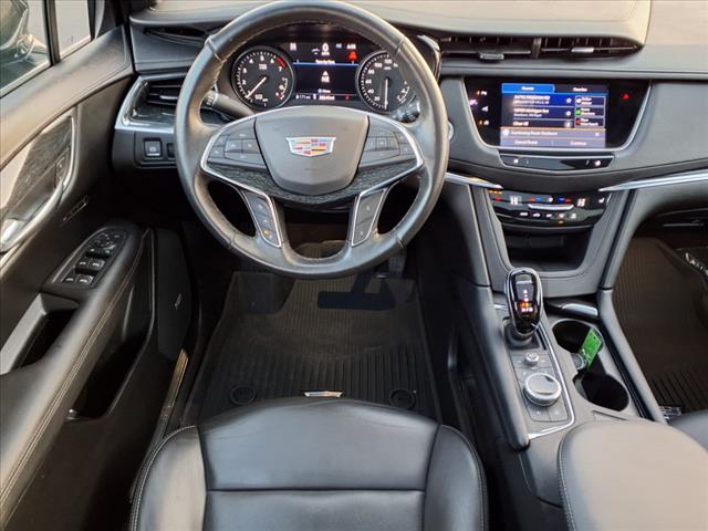 2022 Cadillac XT5 Premium Luxury photo 3