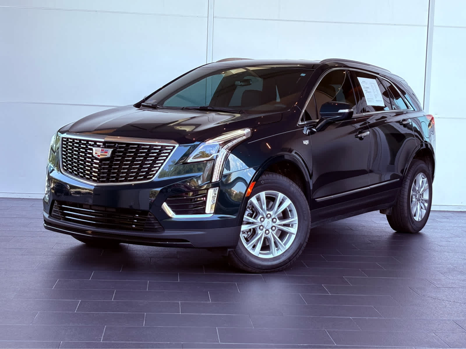 2025 Cadillac XT5 Luxury's photo