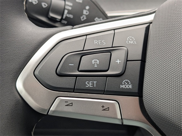 2025 Volkswagen Tiguan S photo 22