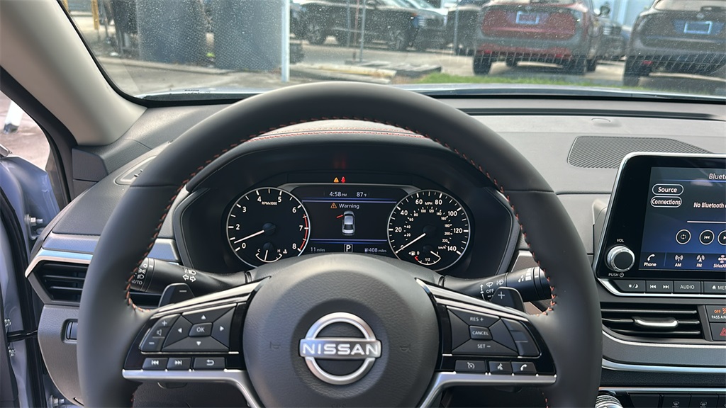 2025 Nissan Altima SR photo 16