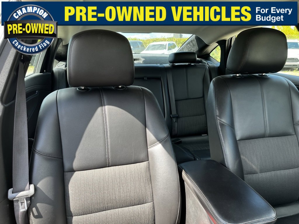 2016 Chevrolet Impala 1LT photo 26