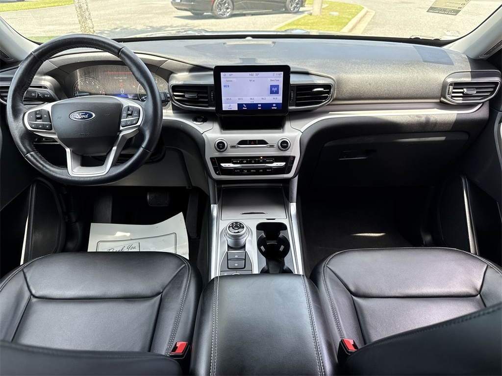 2023 Ford Explorer XLT photo 21