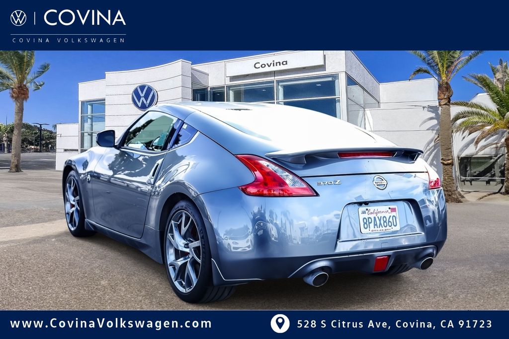 2017 Nissan 370Z Sport photo 4