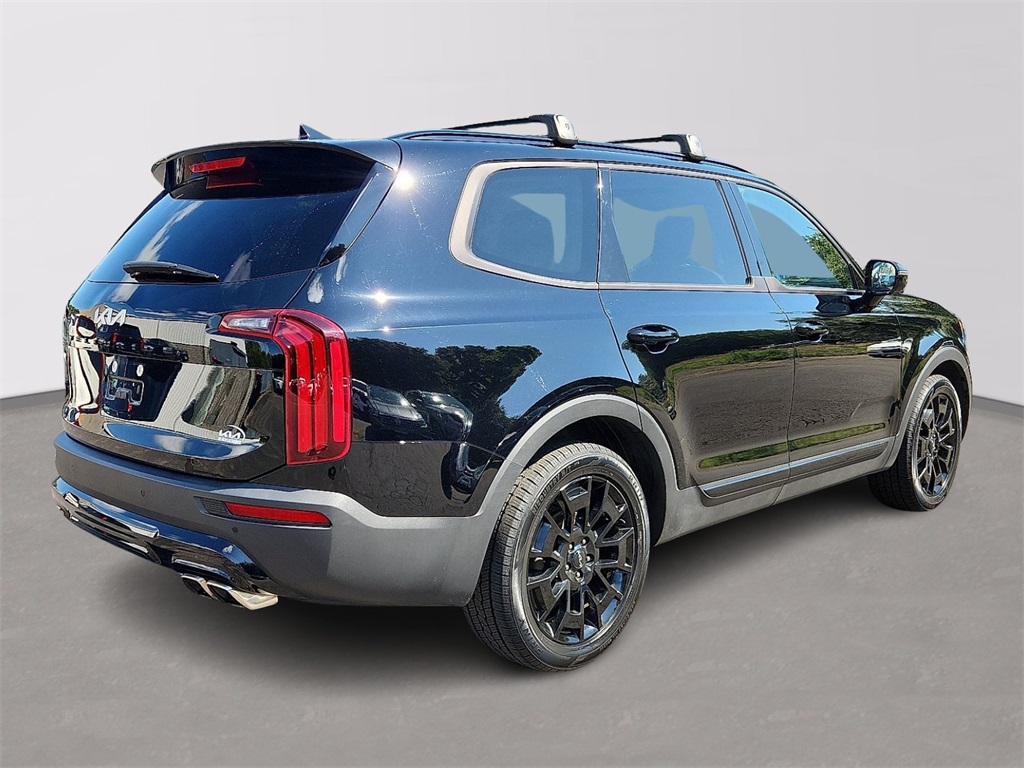 2022 Kia Telluride SX photo 3