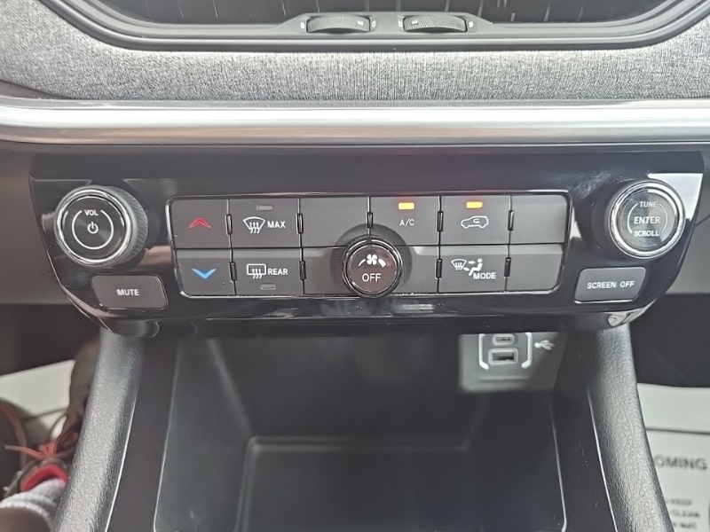 2022 Jeep Compass Latitude photo 14