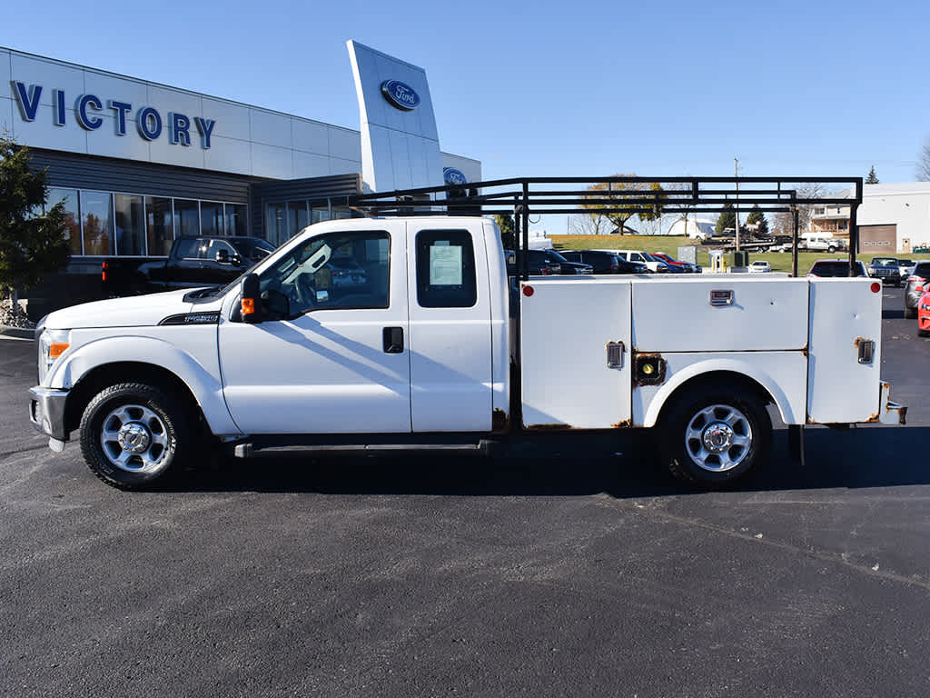 2015 Ford F-250 XL photo 2