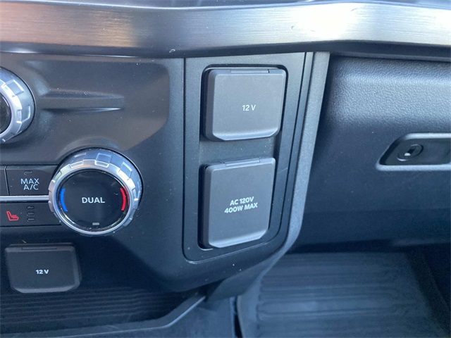 2023 Ford F-250 Lariat photo 28