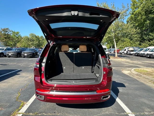 2025 Jeep Grand Cherokee L Summit Reserve photo 9