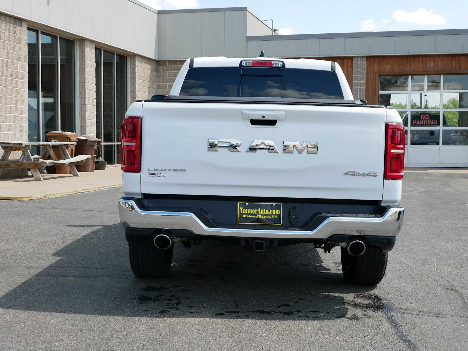 2025 Ram 1500 Limited photo 4