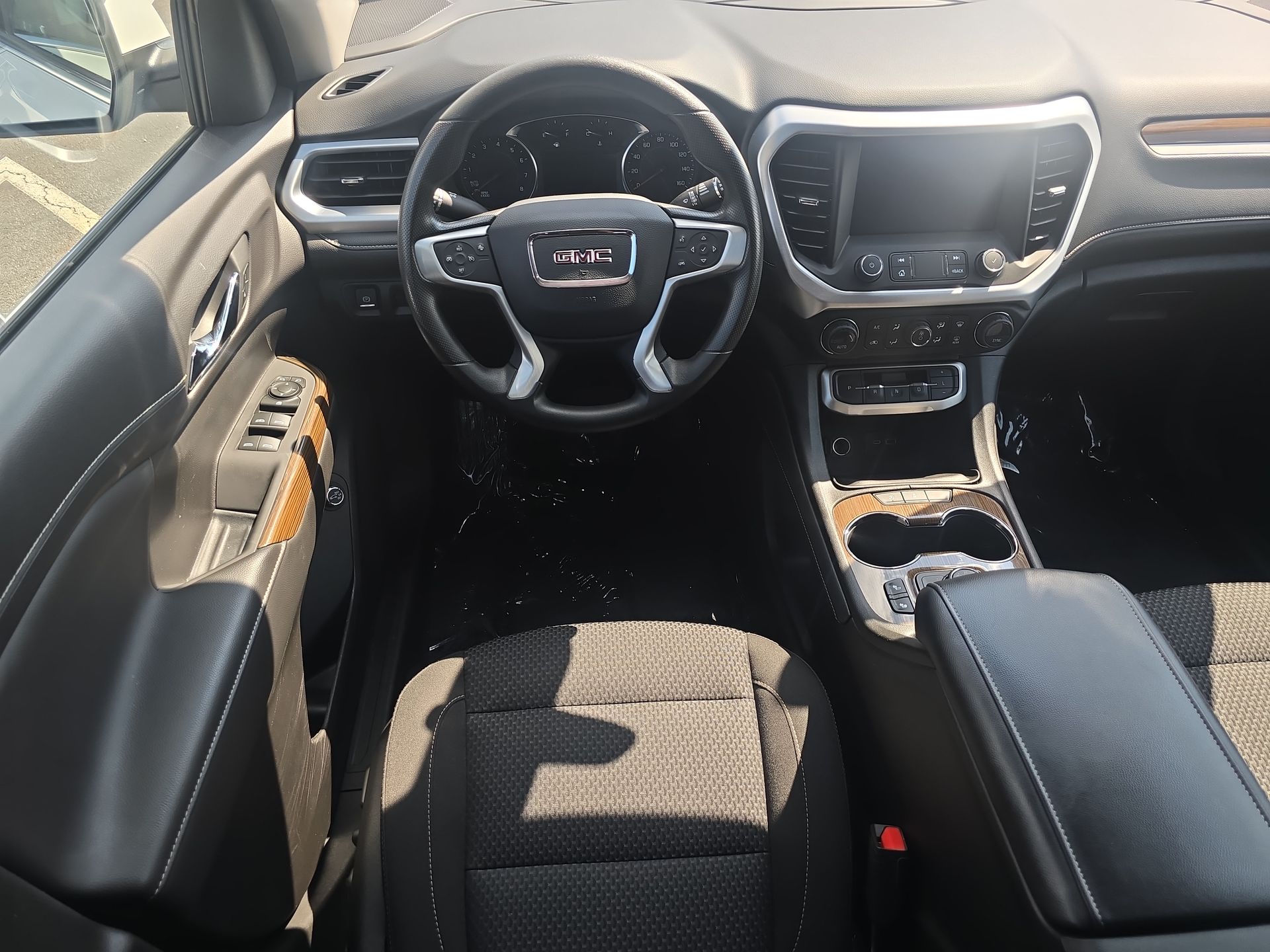 2023 Gmc Acadia SLE photo 54