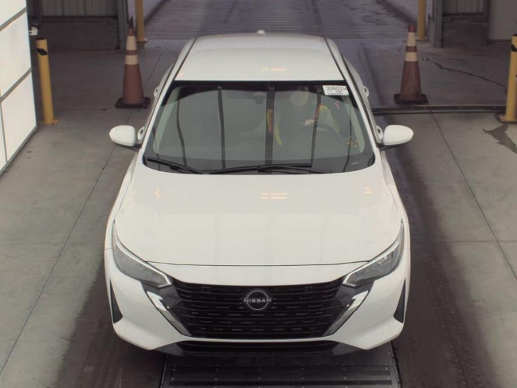 2024 Nissan Sentra SV photo 2