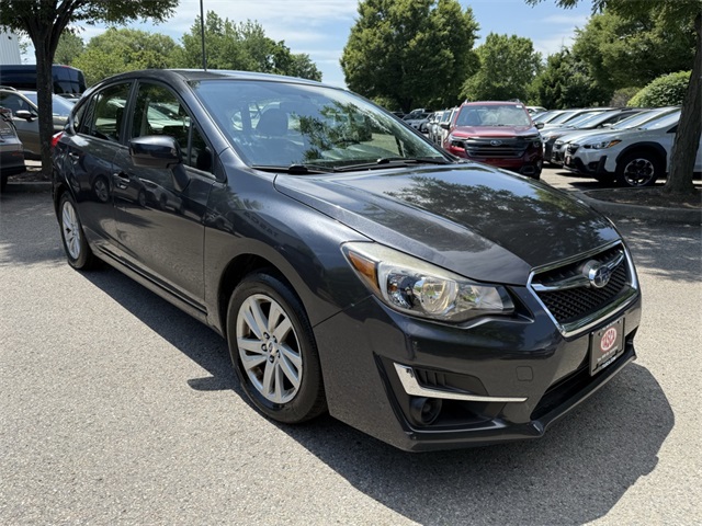 2016 Subaru Impreza 2.0i Premium photo 2