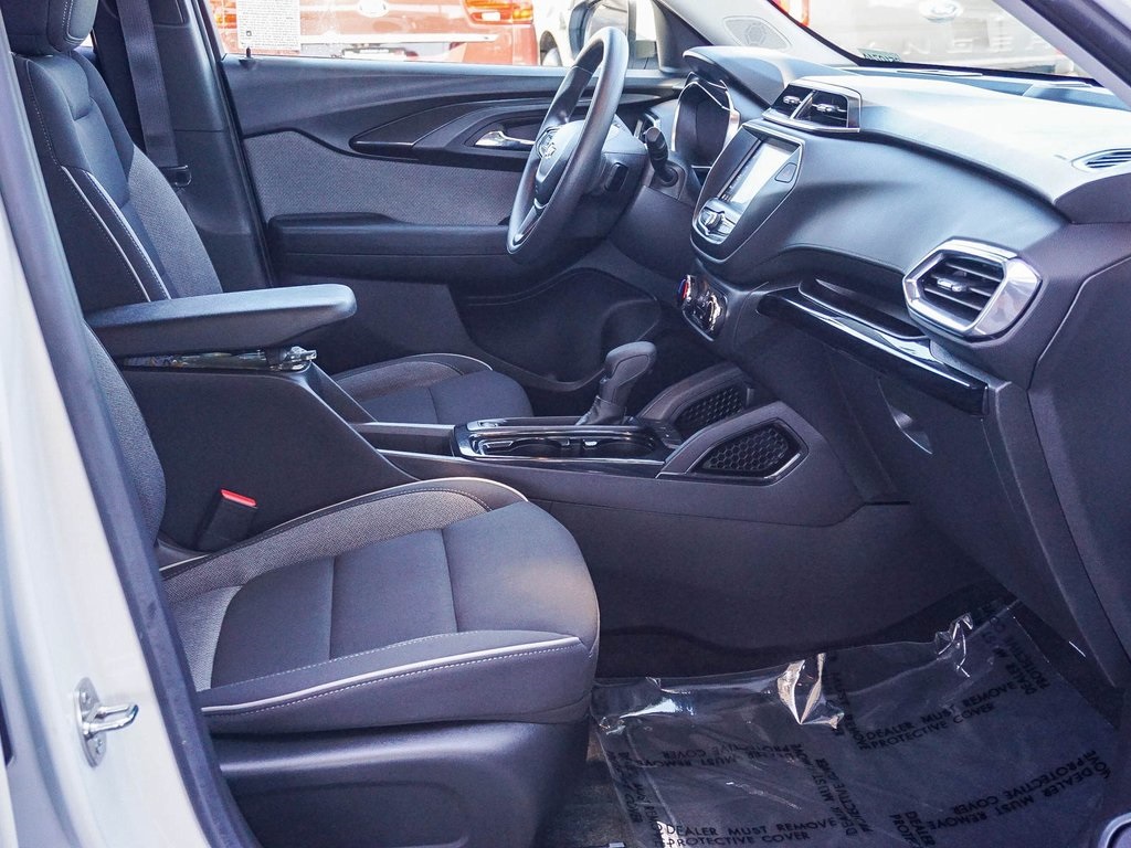 2022 Chevrolet Trailblazer LT photo 11