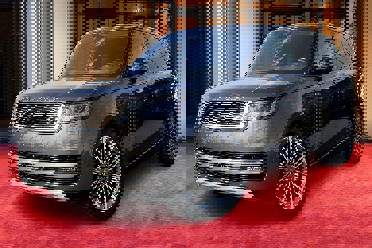 2022 Land Rover New Range Rover SE