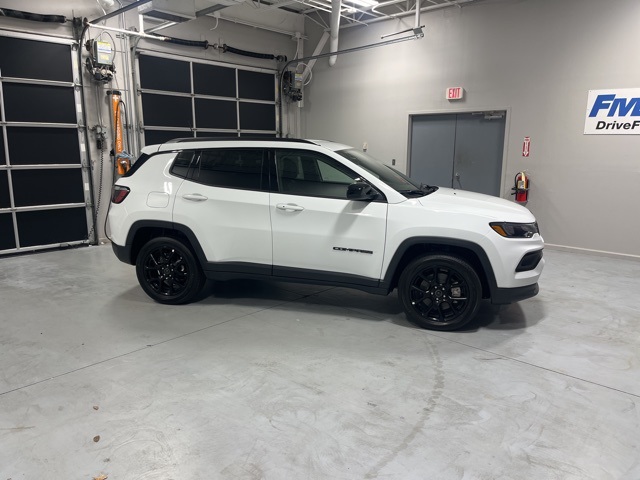 2026 Jeep Compass Altitude's photo