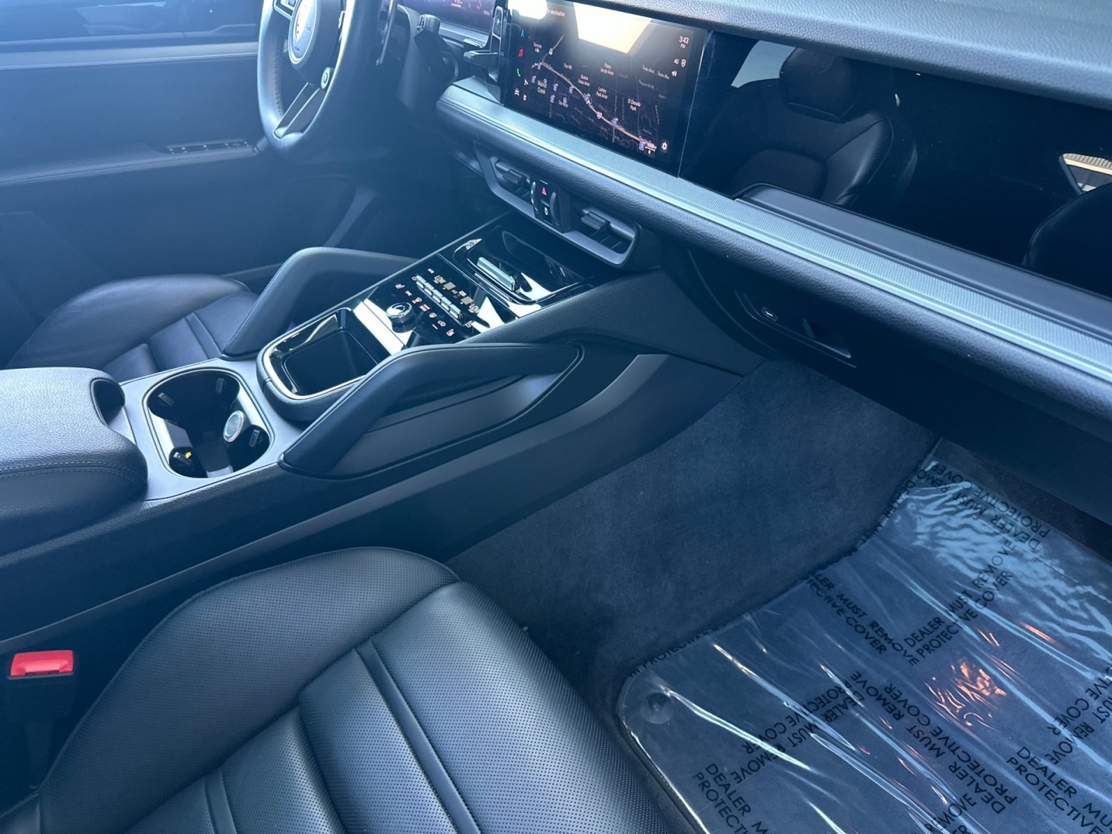 2024 Porsche Cayenne S Coupe photo 16