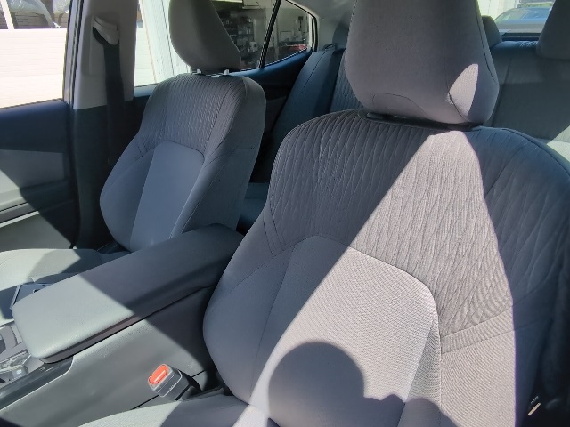 2025 Toyota Camry LE photo 12
