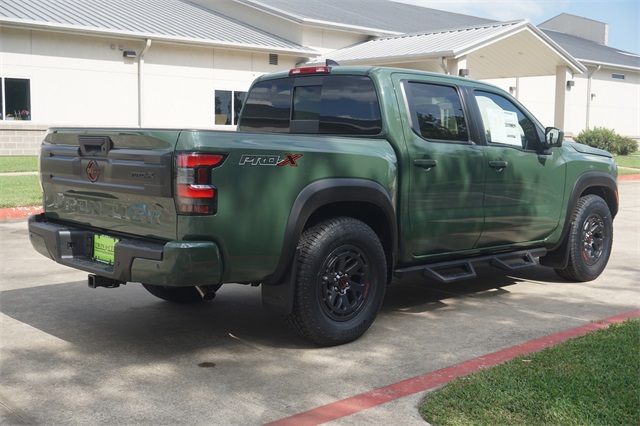 2026 Nissan Frontier PRO-X photo 4
