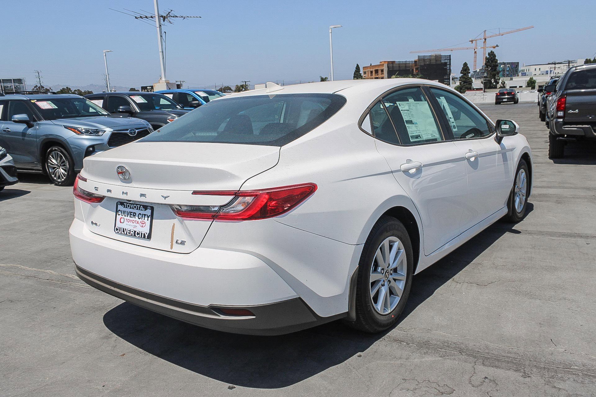 2025 Toyota Camry LE photo 7