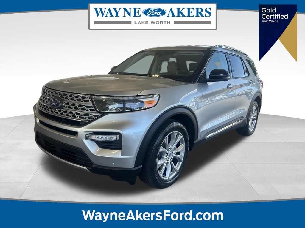 2023 Ford Explorer Limited's photo