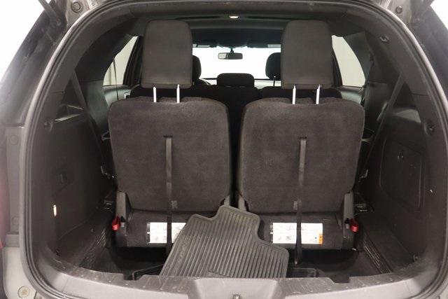 2015 Ford Explorer XLT photo 17