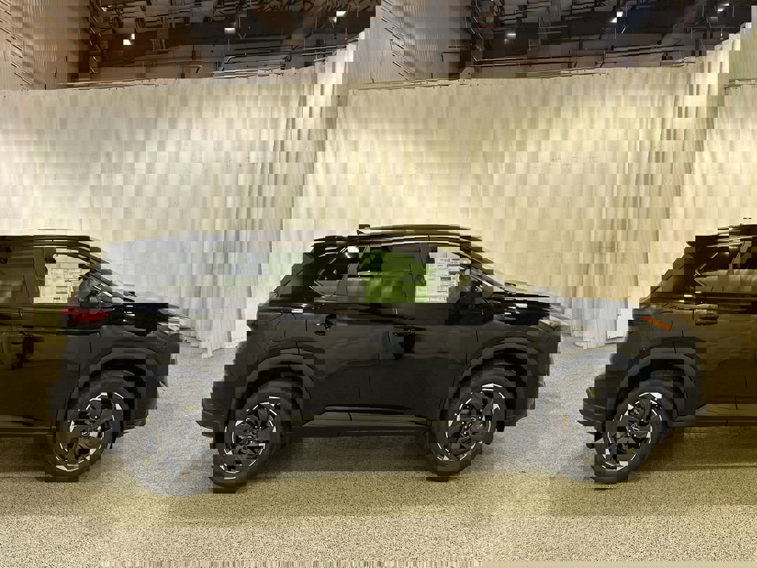 2026 Nissan Rogue SV photo 4