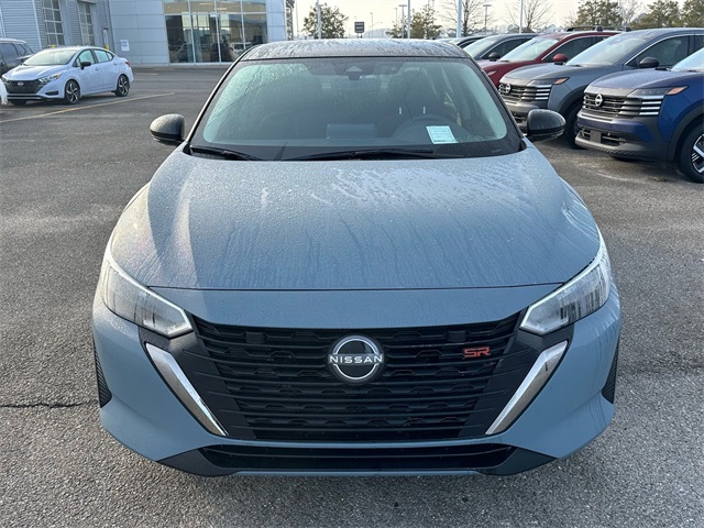 2025 Nissan Sentra SR photo 2