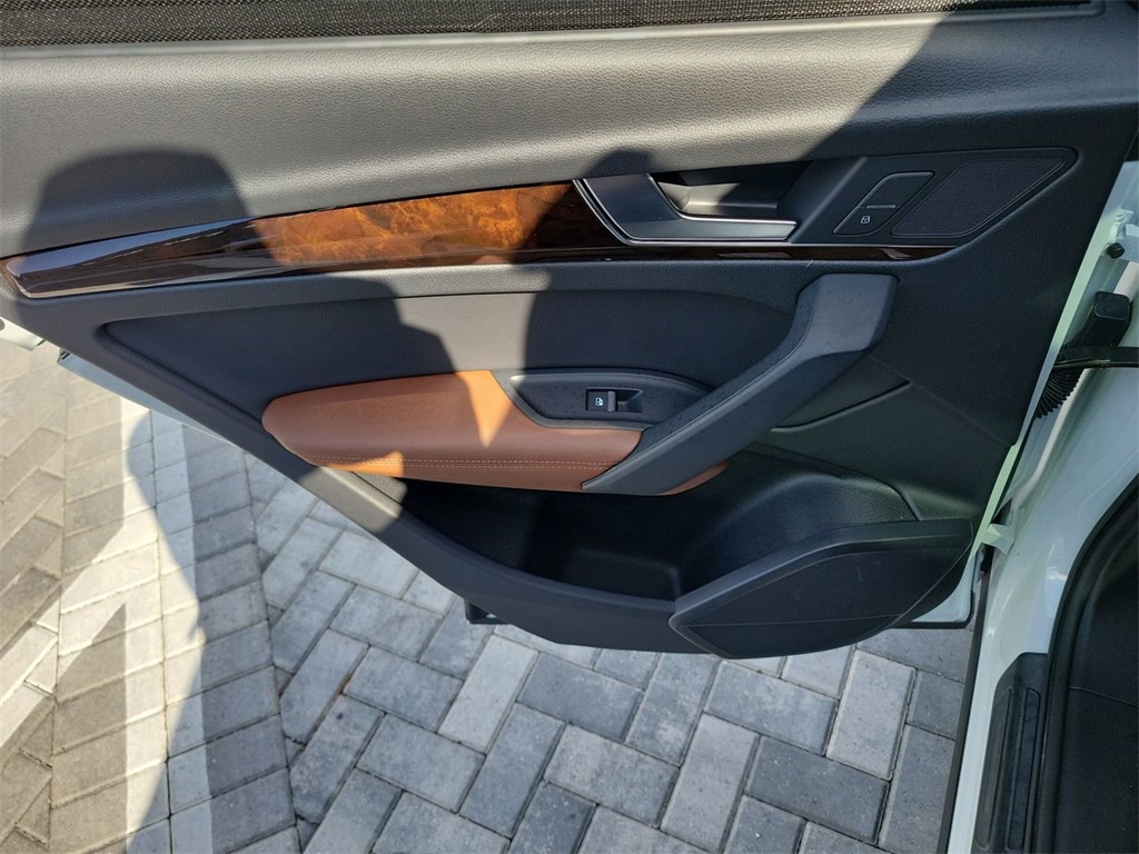 2019 Audi Q5 2.0T Premium Plus photo 17