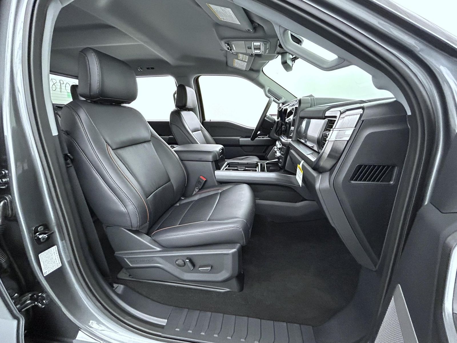2026 Ford F-250 photo 15
